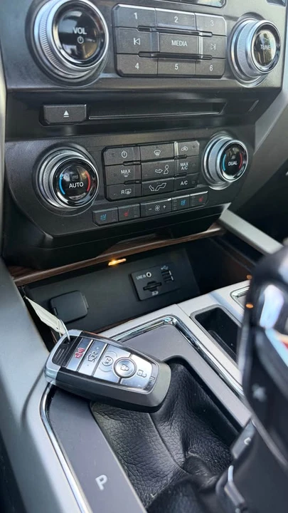 2015 Ford F-150 13th Gen - Image 14 of 20
