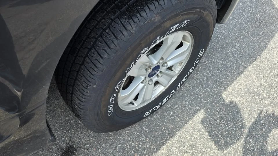 2015 Ford F-150 13th Gen - Image 17 of 20