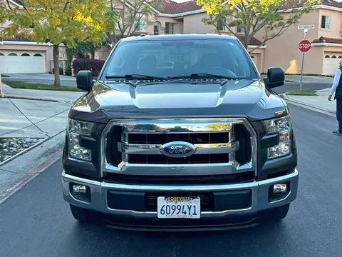 2015 Ford F-150 XLT Crew Cab