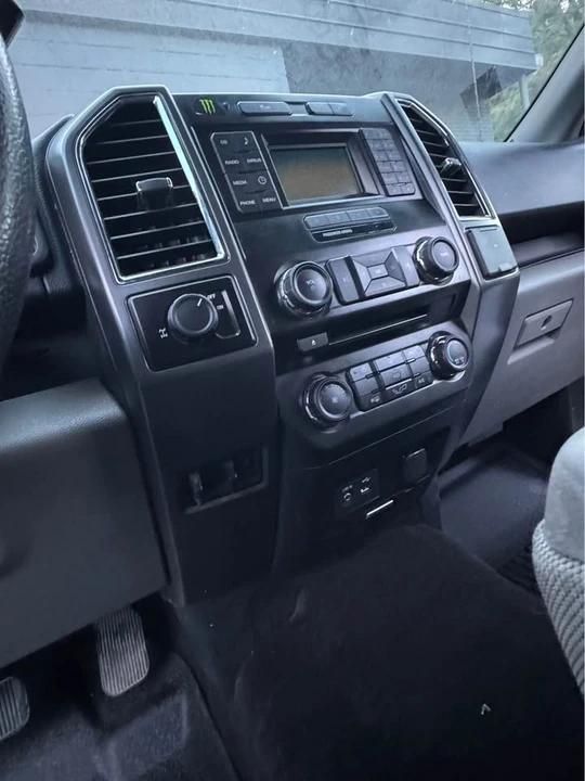 2015 Ford F-150 13th Gen - Image 10 of 19