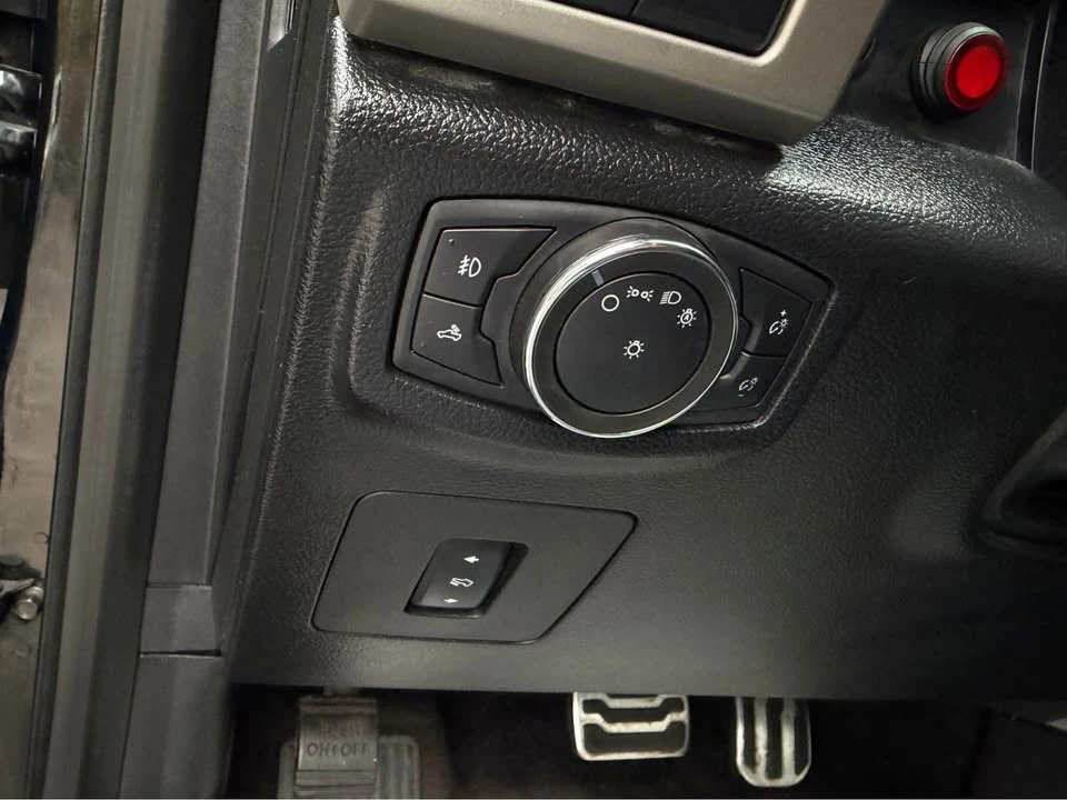 2015 Ford F-150 13th Gen - Image 17 of 20