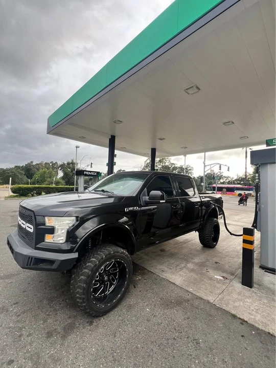 2015 Ford F-150 13th Gen - Image 2 of 14