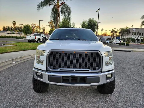 2015 Ford F-150 SuperCrew Cab XLT