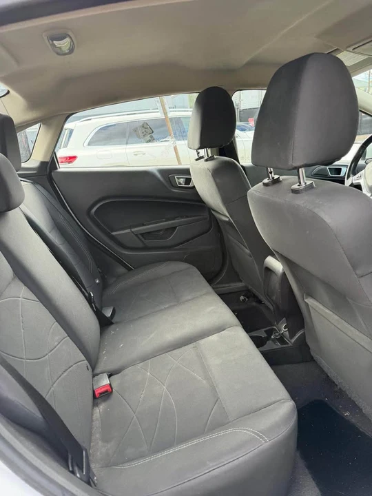 2015 Ford Fiesta - Image 6 of 13
