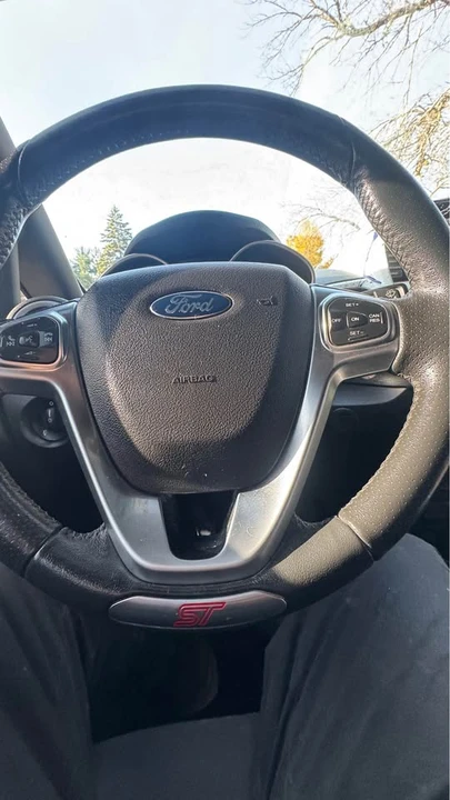 2015 Ford Fiesta - Image 9 of 10