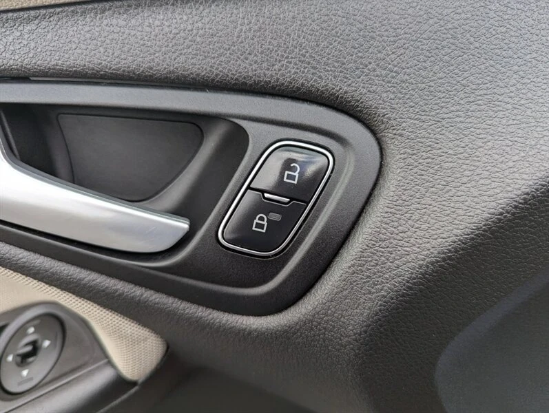 2015 Ford Focus 3rd Gen - Image 10 of 19