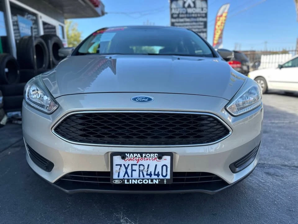 2015 Ford Focus 3rd Gen - Image 2 of 20