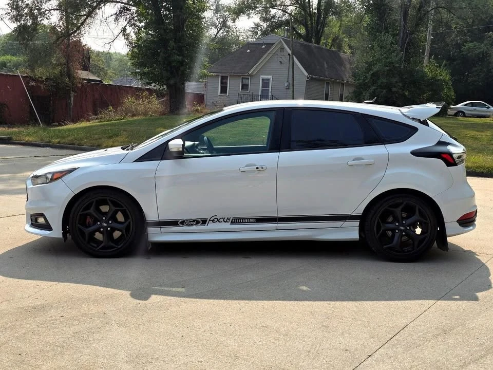 2015 Ford Focus 3rd Gen - Image 4 of 20