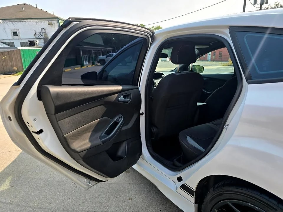 2015 Ford Focus 3rd Gen - Image 15 of 20