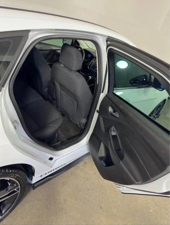 2015 Ford Focus 3rd Gen - Image 8 of 8
