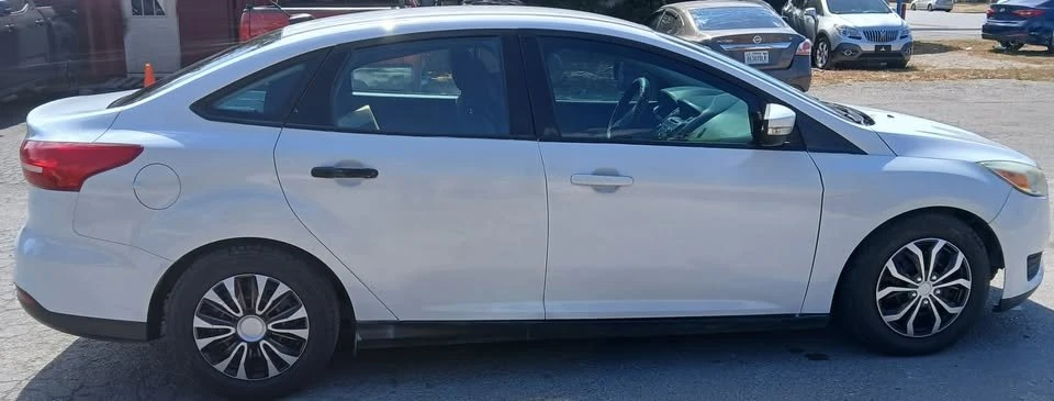 2015 Ford Focus 3rd Gen - Image 5 of 11