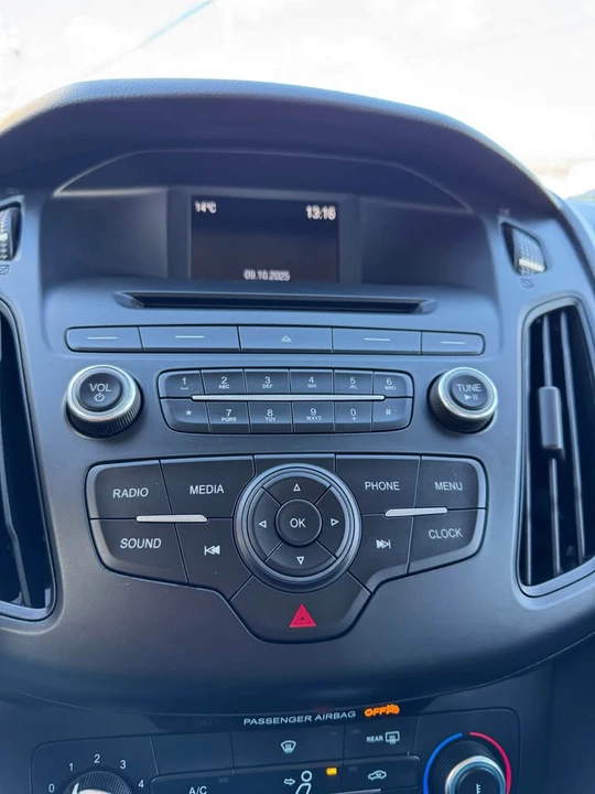 2015 Ford Focus 3rd Gen - Image 16 of 19