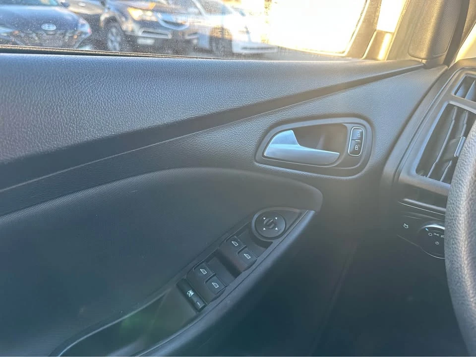 2015 Ford Focus 3rd Gen - Image 8 of 8