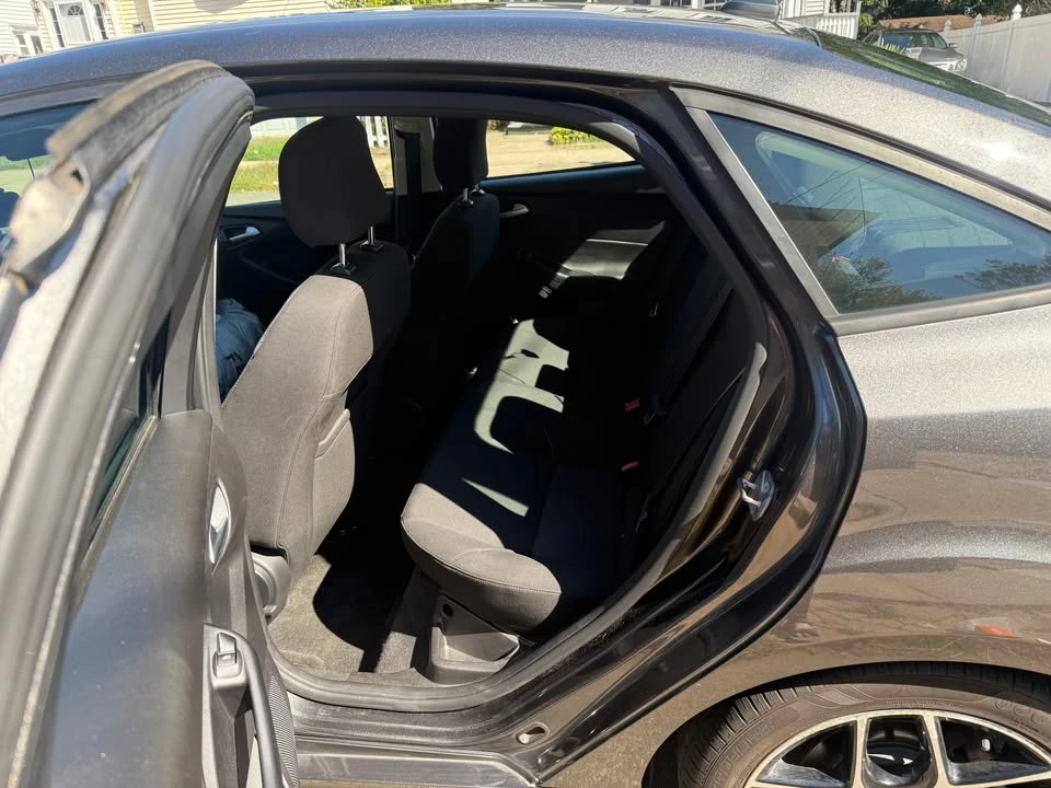 2015 Ford Focus 3rd Gen - Image 2 of 17