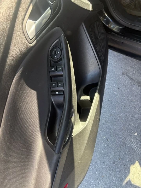 2015 Ford Focus 3rd Gen - Image 11 of 11