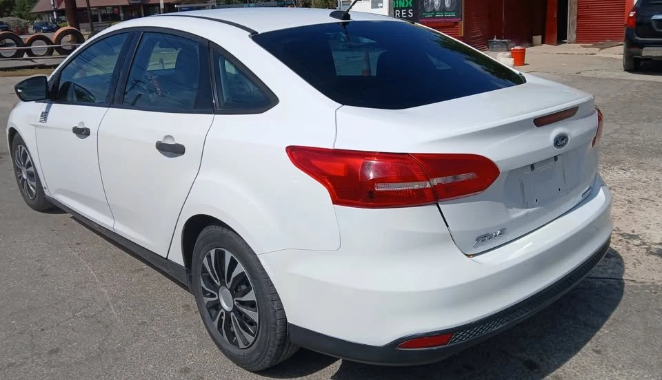 2015 Ford Focus 3rd Gen - Image 7 of 11