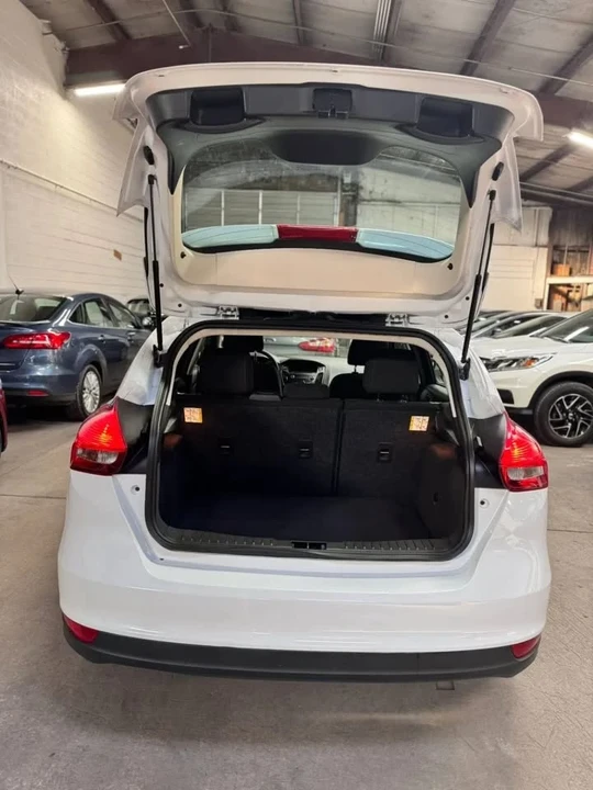 2015 Ford Focus 3rd Gen - Image 9 of 12