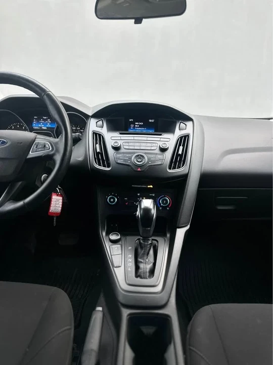 2015 Ford Focus 3rd Gen - Image 9 of 14