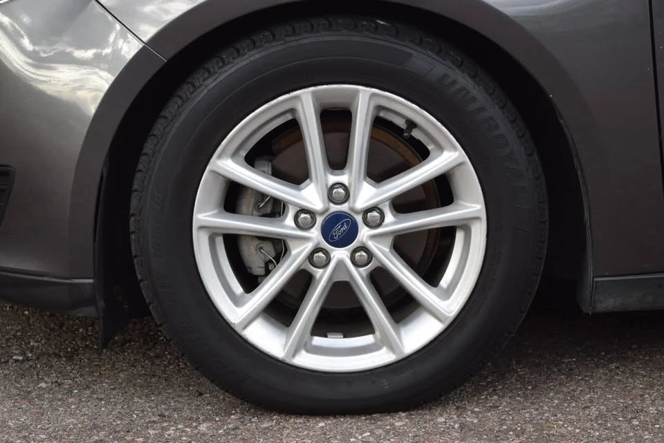 2015 Ford Focus 3rd Gen - Image 9 of 20