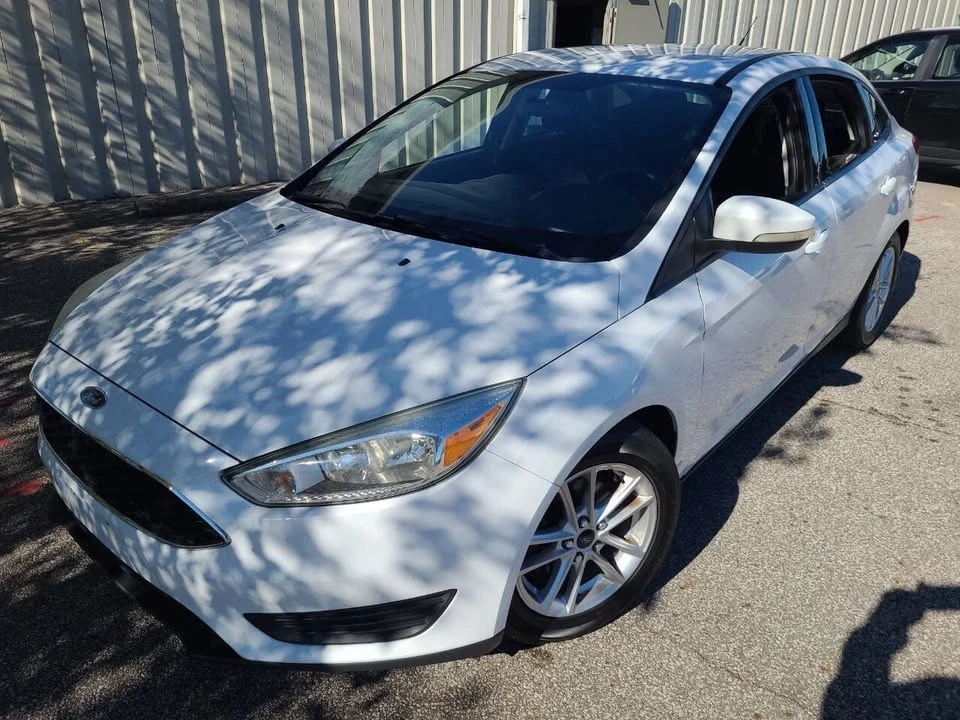 2015 Ford Focus 3rd Gen - Image 2 of 8
