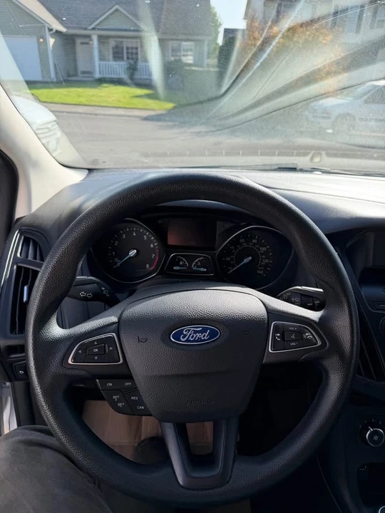 2015 Ford Focus 3rd Gen - Image 5 of 10