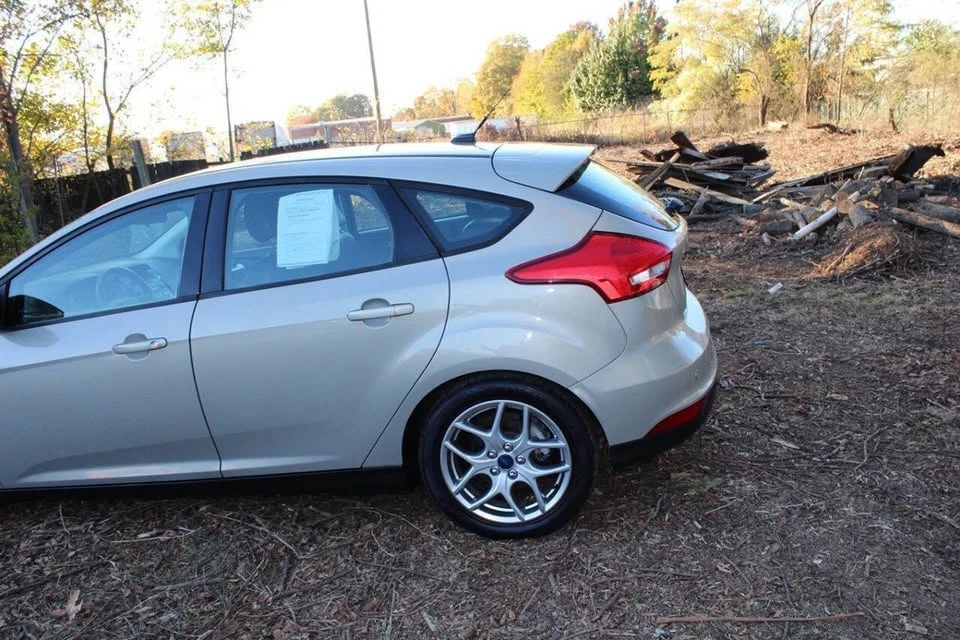 2015 Ford Focus 3rd Gen - Image 9 of 19