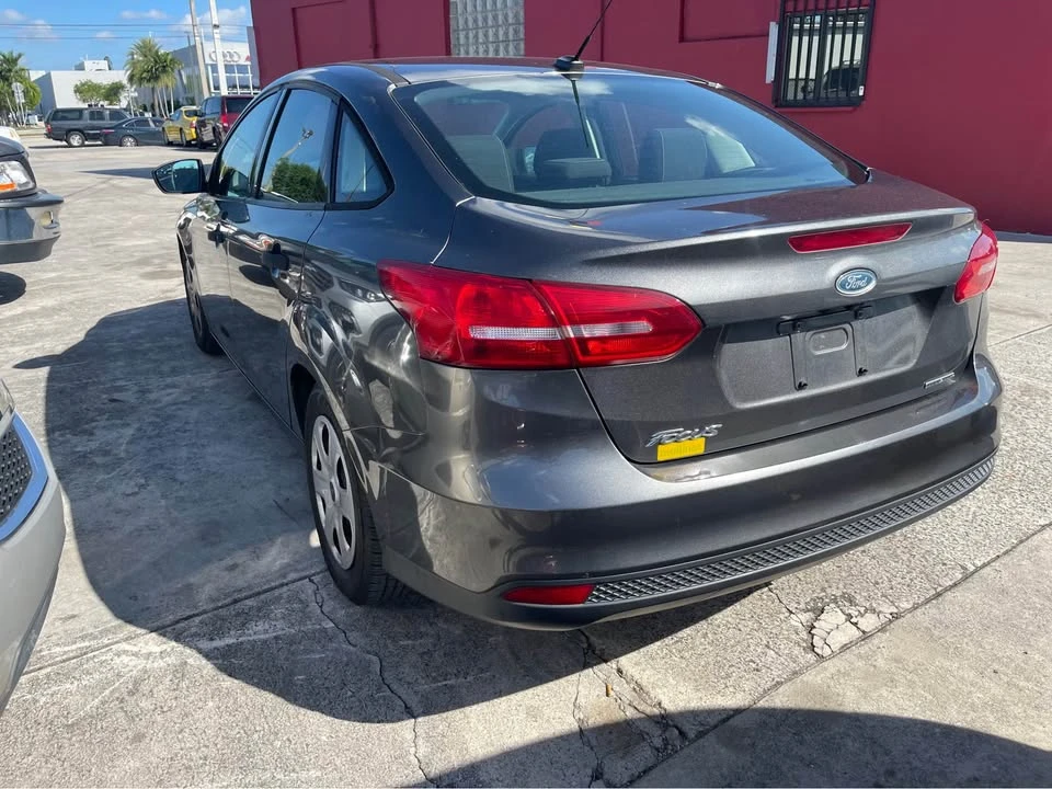 2015 Ford Focus 3rd Gen - Image 2 of 2