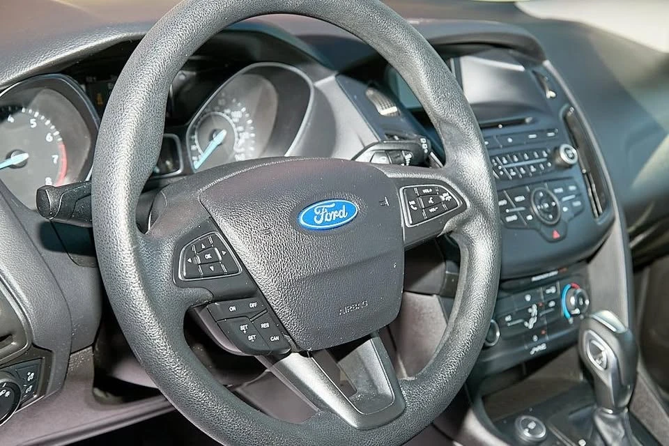 2015 Ford Focus 3rd Gen - Image 10 of 15