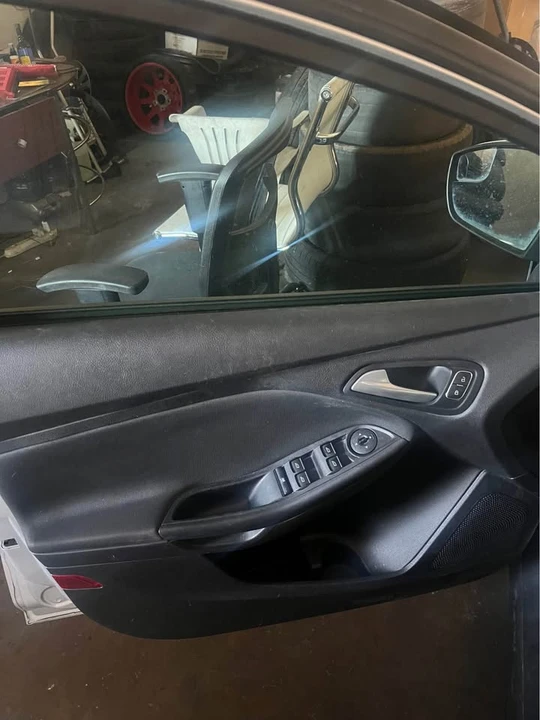 2015 Ford Focus 3rd Gen - Image 8 of 11