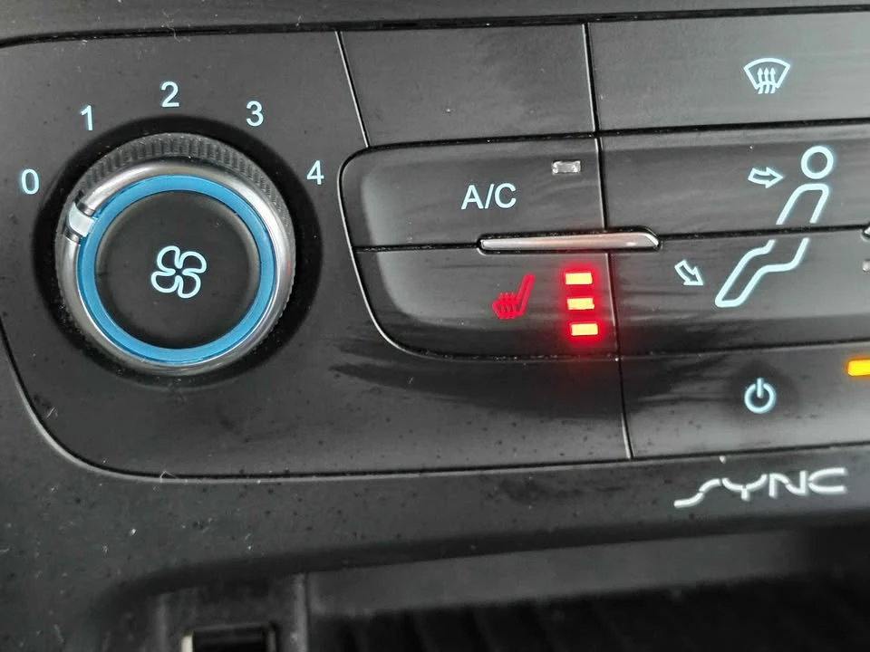 2015 Ford Focus 3rd Gen - Image 12 of 17