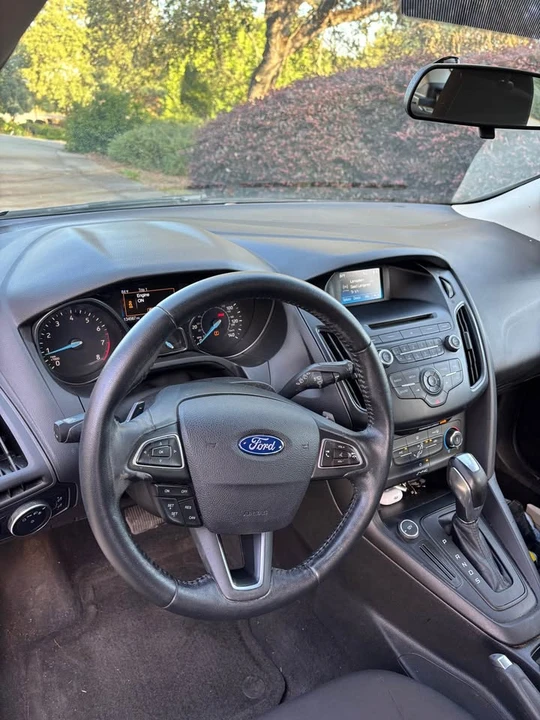 2015 Ford Focus 3rd Gen - Image 6 of 10