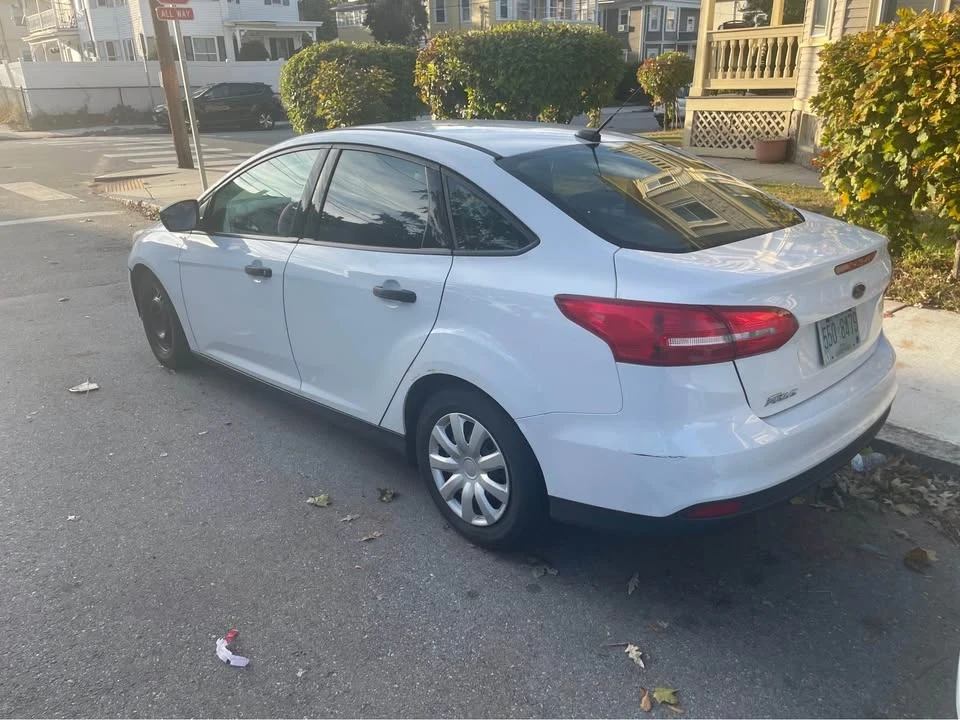 2015 Ford Focus 3rd Gen - Image 2 of 8