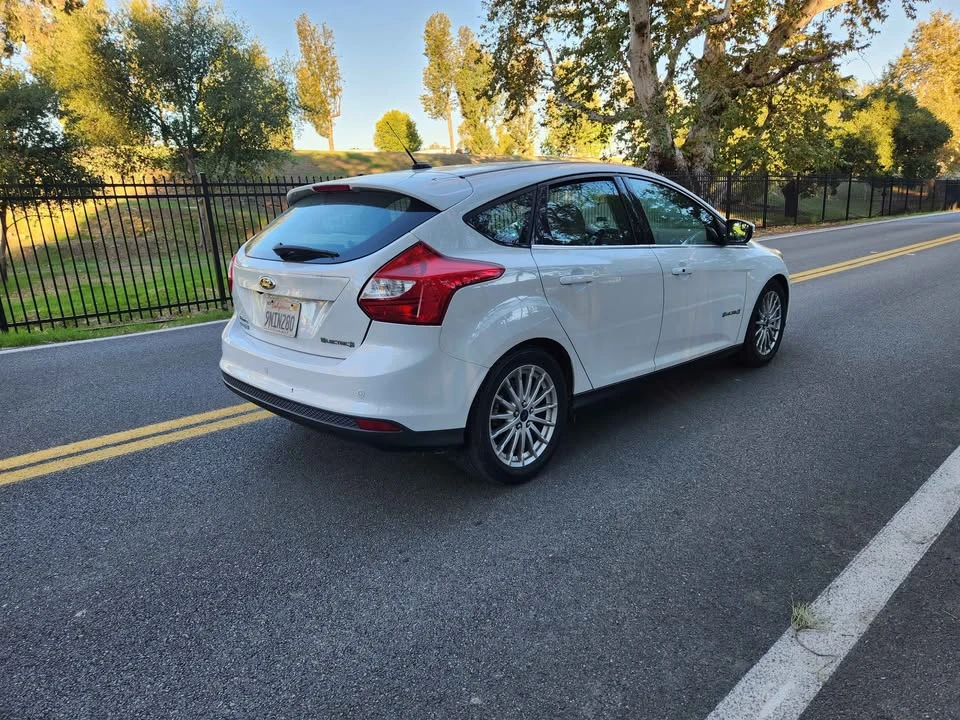 2015 Ford Focus 3rd Gen - Image 3 of 5