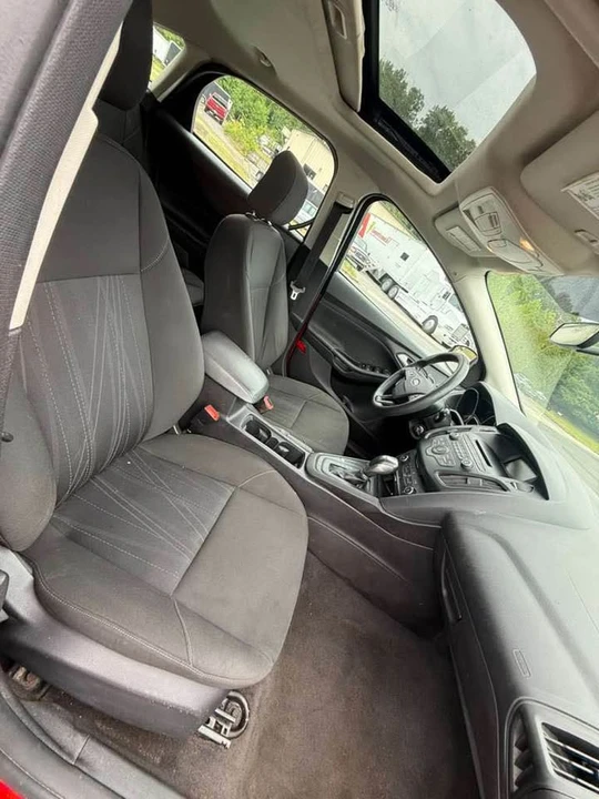 2015 Ford Focus 3rd Gen - Image 8 of 12