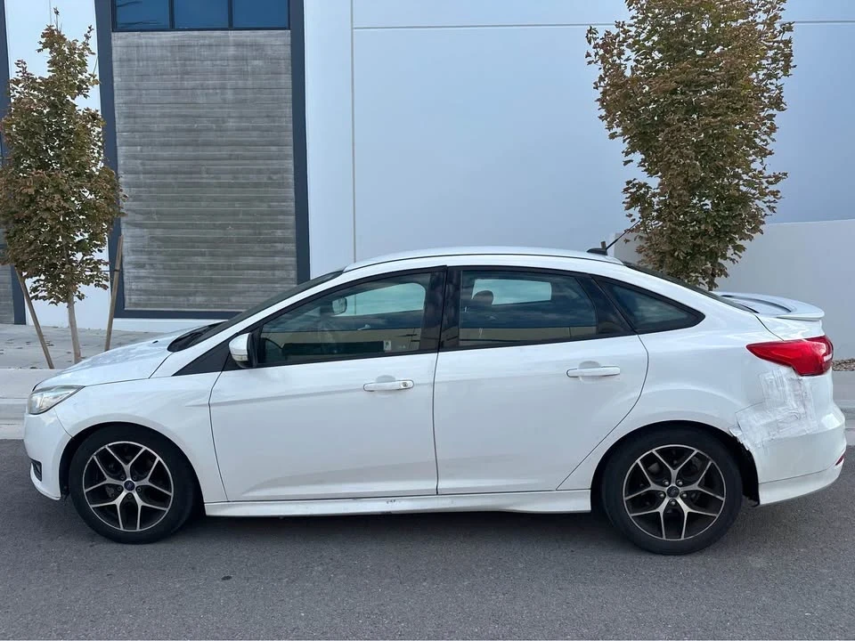2015 Ford Focus 3rd Gen - Image 2 of 9