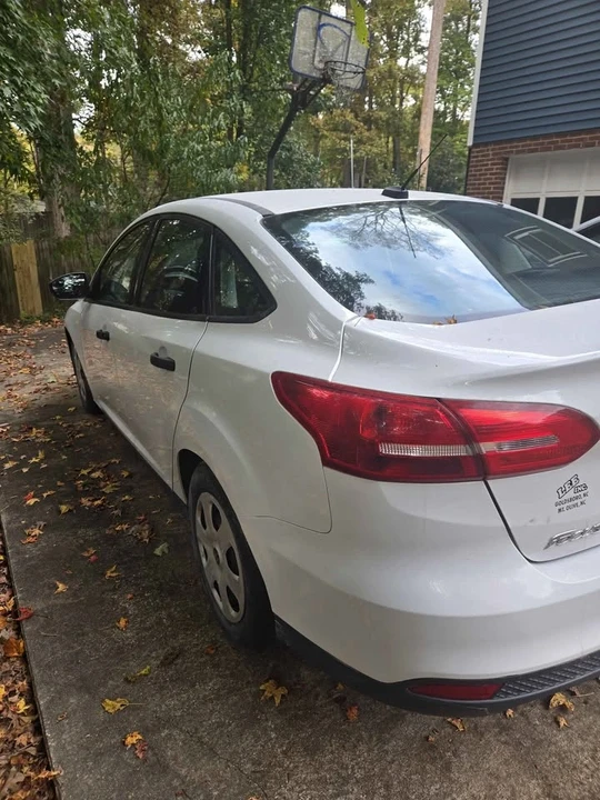 2015 Ford Focus 3rd Gen - Image 10 of 13