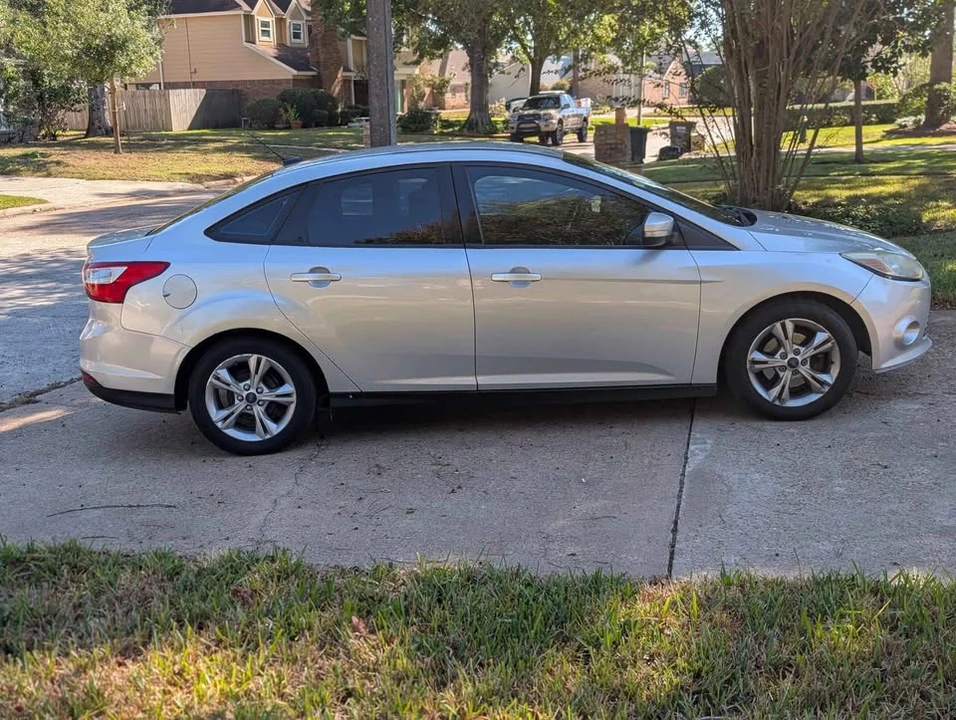 2015 Ford Focus 3rd Gen - Image 5 of 11