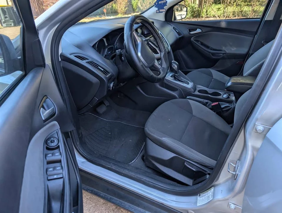 2015 Ford Focus 3rd Gen - Image 9 of 11