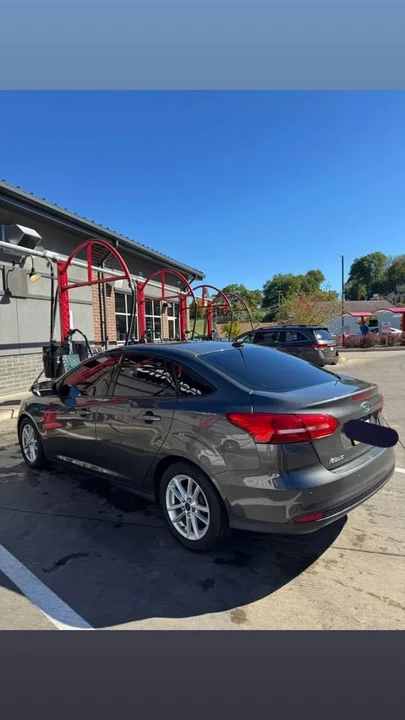 2015 Ford Focus 3rd Gen - Image 2 of 11