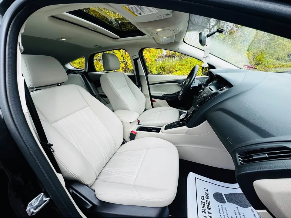 2015 Ford Focus 3rd Gen - Image 16 of 19