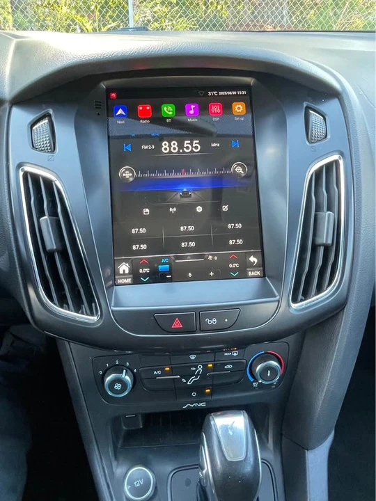 2015 Ford Focus 3rd Gen - Image 6 of 9