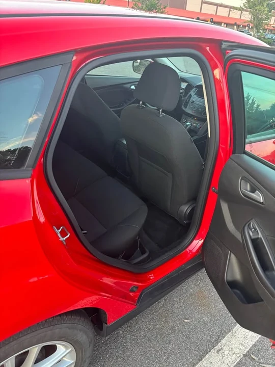 2015 Ford Focus 3rd Gen - Image 12 of 17