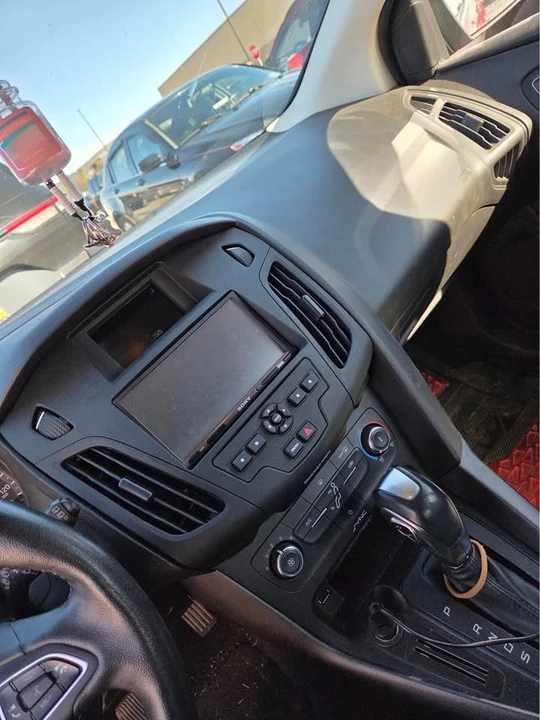 2015 Ford Focus 3rd Gen - Image 15 of 20