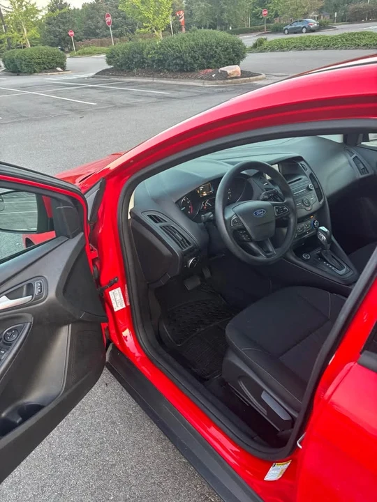 2015 Ford Focus 3rd Gen - Image 10 of 17