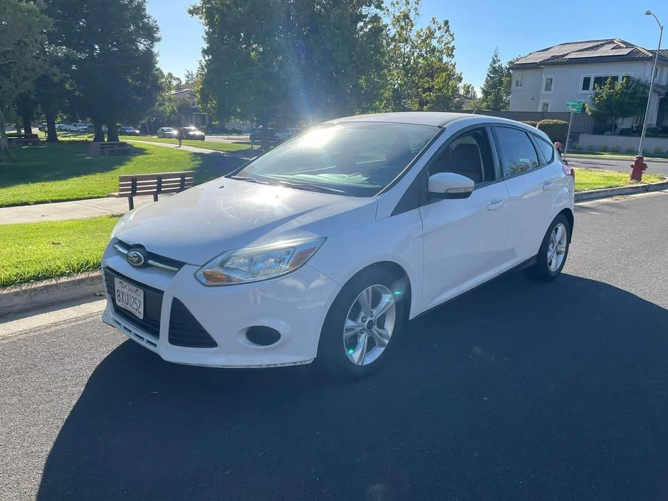 2015 Ford Focus 3rd Gen - Image 2 of 11