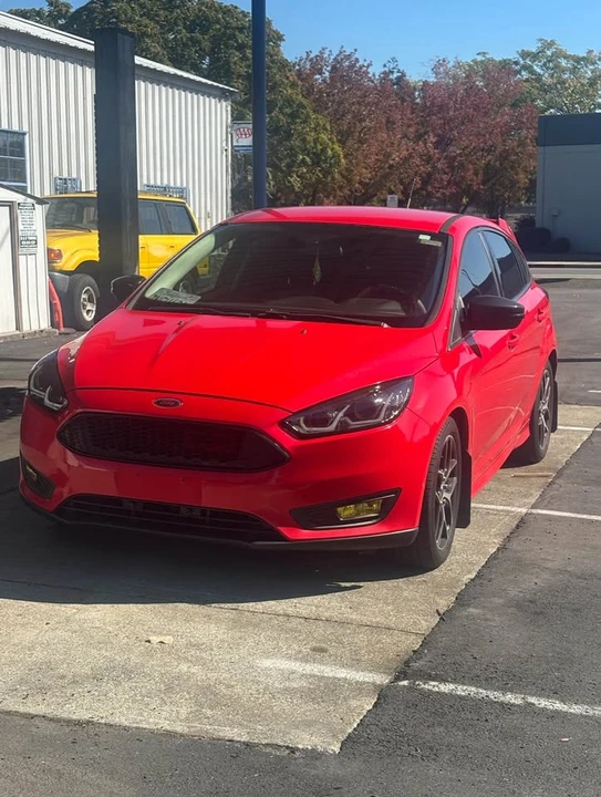 2015 Ford Focus 3rd Gen - Image 2 of 19