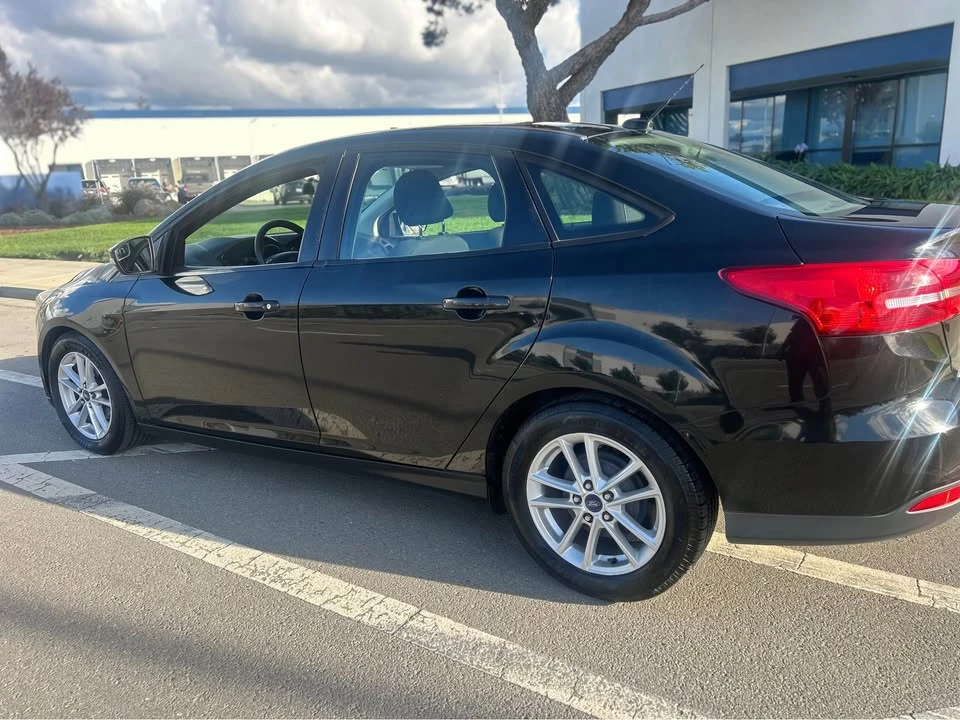 2015 Ford Focus 3rd Gen - Image 10 of 15