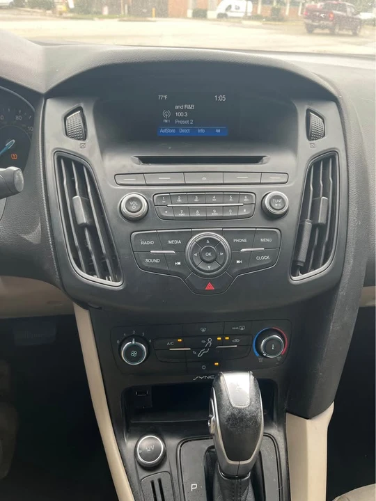 2015 Ford Focus 3rd Gen - Image 10 of 14