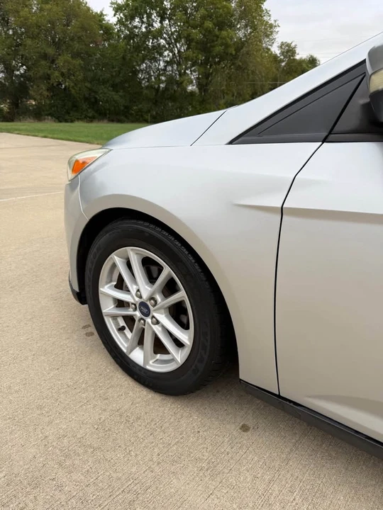 2015 Ford Focus 3rd Gen - Image 9 of 16