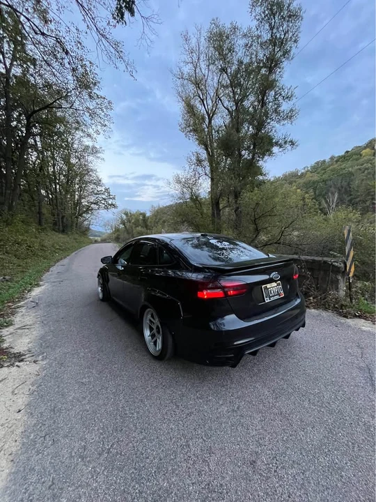 2015 Ford Focus 3rd Gen - Image 2 of 4